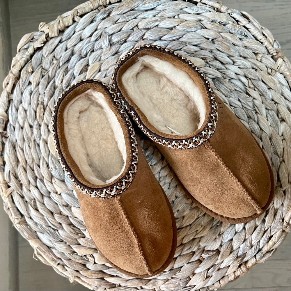 UGG Tasman suede slipper chestnut little kids size 12
